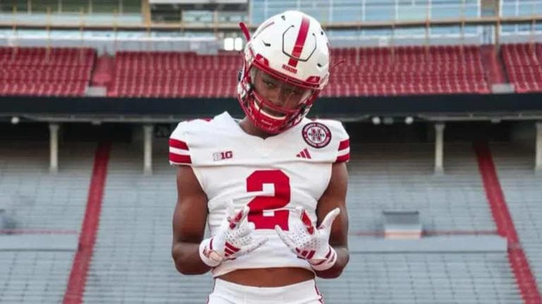 Isaiah Mozee Signs with Nebraska