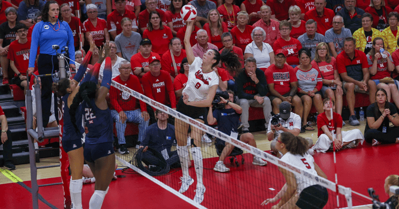 Nebraska Sweeps Arizona to Cap Perfect Non-Conference Slate