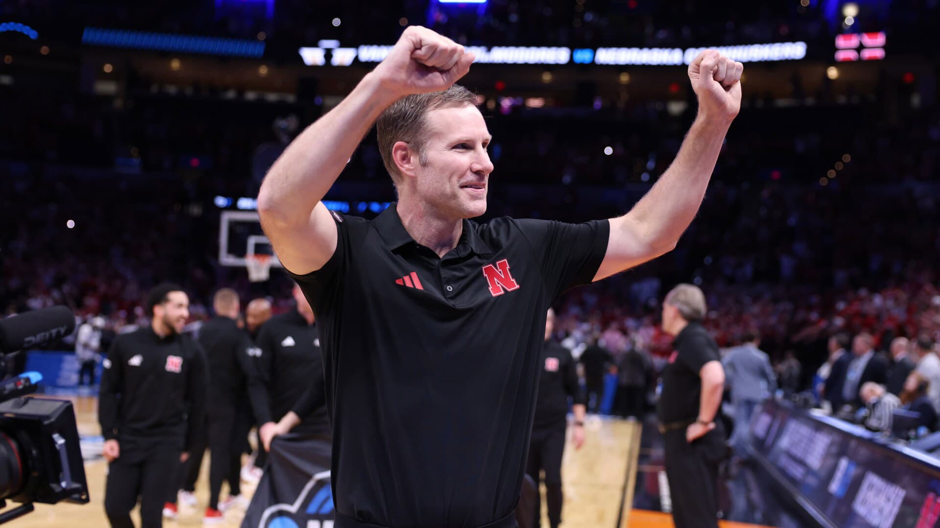 Hoiberg Wins AP Coach of the Year