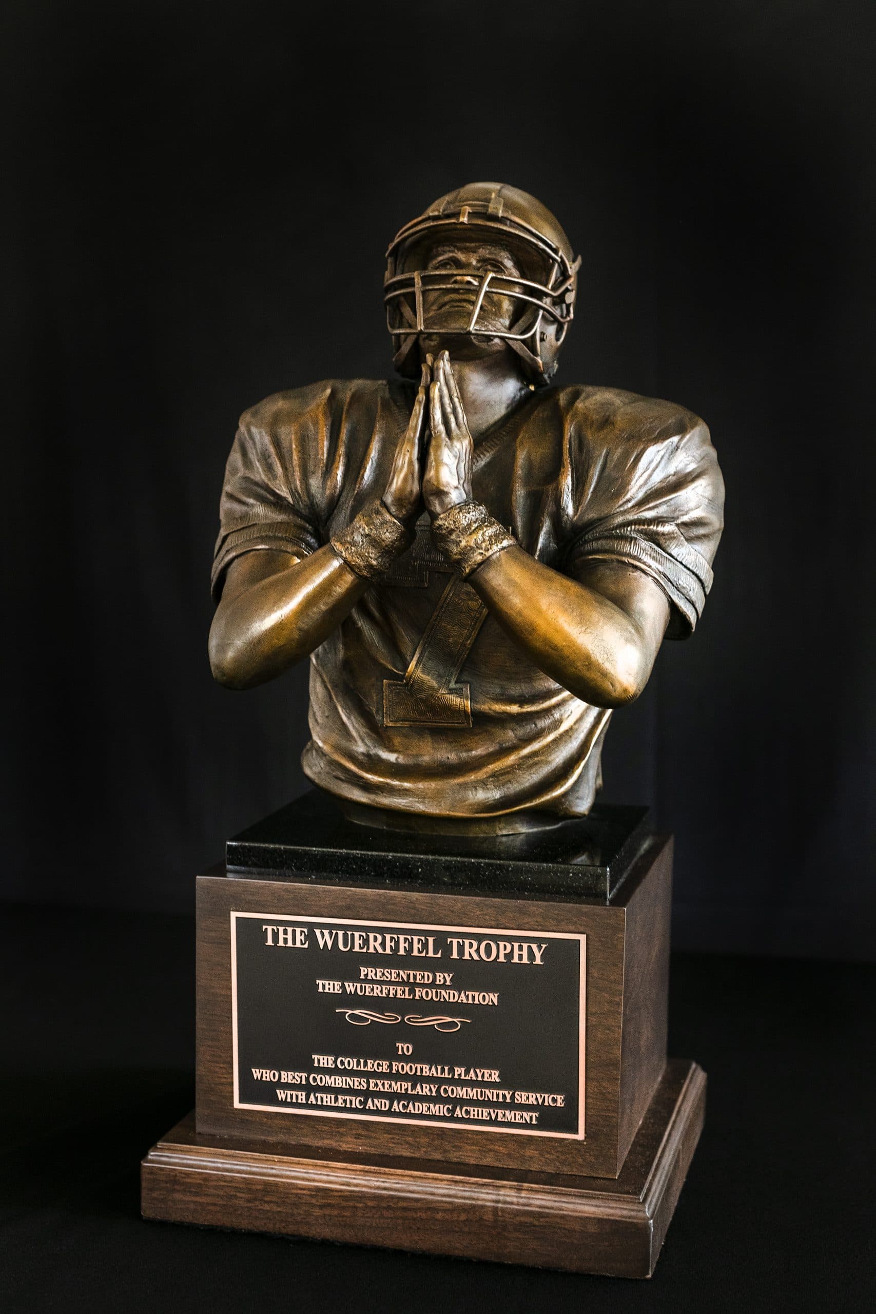 Donavon Jones Named to Wuerffel Trophy Watch List